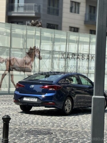 Hyundai Elantra 2019, 93,000 km - 2.0 l - Bakı