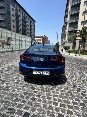 Hyundai Elantra 2019, 93,000 km - 2.0 l - Bakı