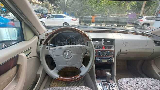 Mercedes C 220 d 2000, 378,000 km - 2.2 л - Bakı