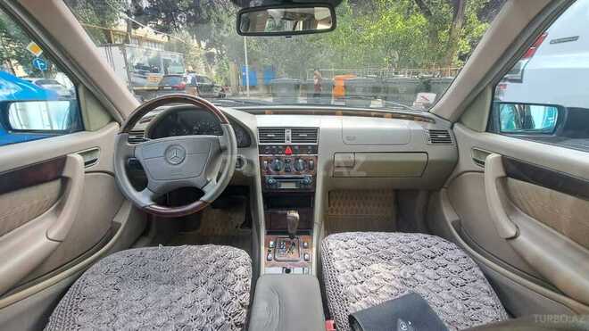 Mercedes C 220 d 2000, 378,000 km - 2.2 л - Bakı