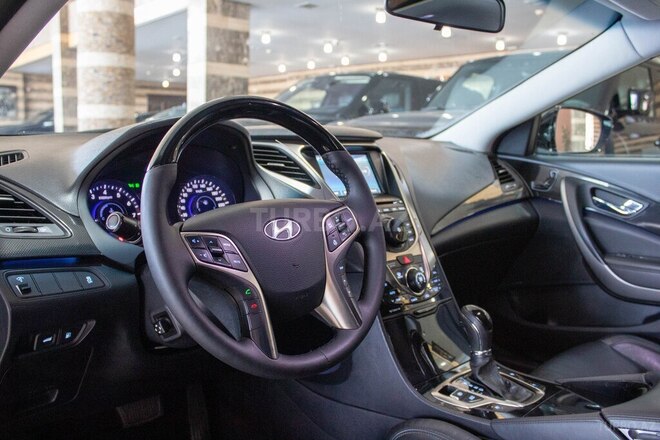 Hyundai Grandeur 2013, 180,000 km - 3.0 l - Bakı