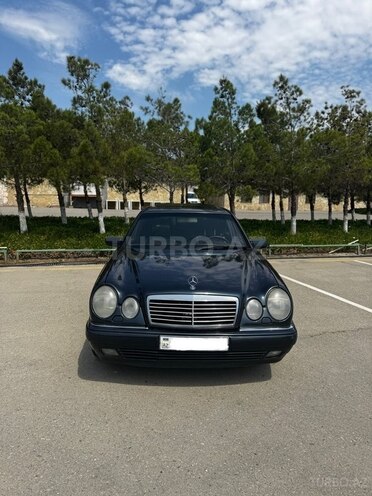 Mercedes E 230 1995, 384,000 km - 2.3 l - Bakı