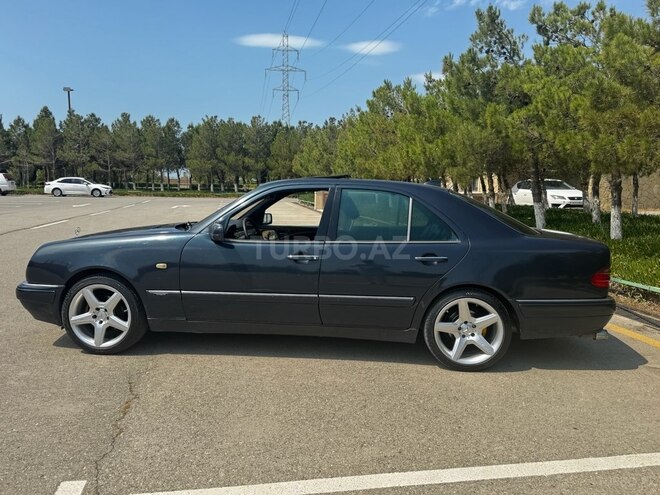Mercedes E 230 1995, 384,000 km - 2.3 l - Bakı