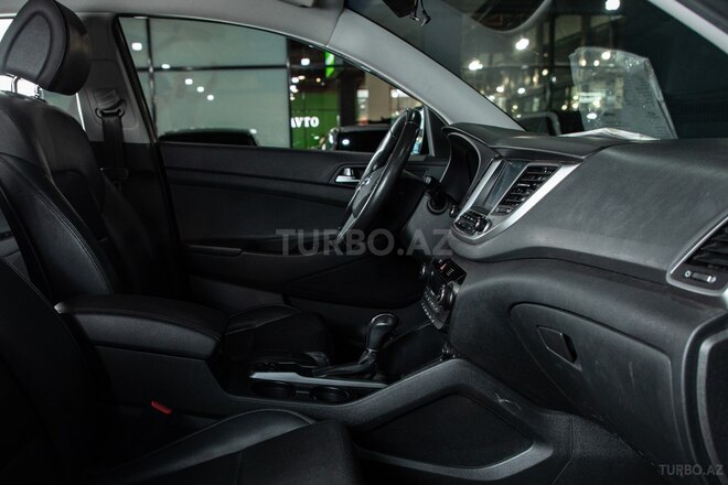 Hyundai Tucson-23