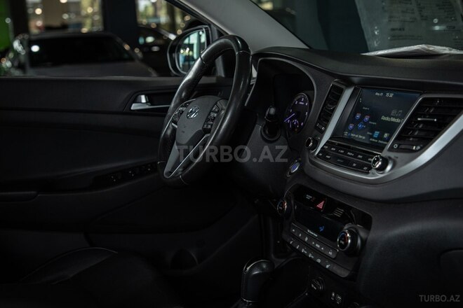 Hyundai Tucson-25