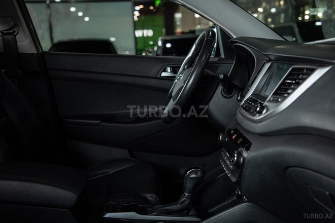 Hyundai Tucson-24