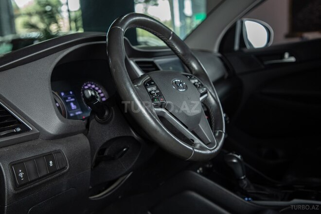 Hyundai Tucson-12