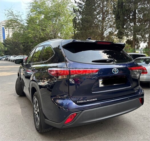 Toyota Highlander-3