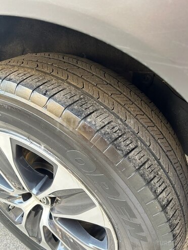 Toyota Highlander-13