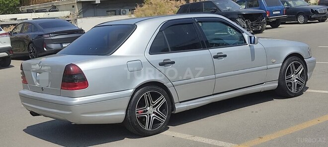 Mercedes C 240 2000, 210,000 km - 2.4 л - Bakı