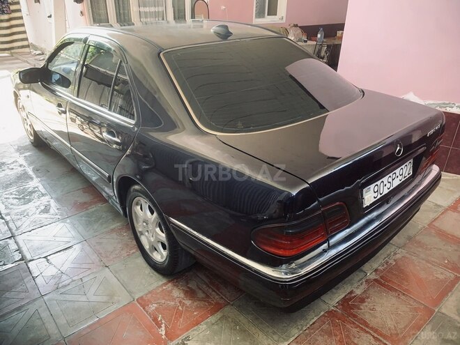 Mercedes E 220 d 2016, 541,852 km - 2.0 л - Qazax