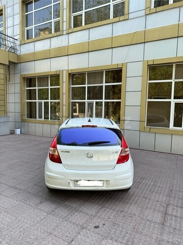 Hyundai i30-11