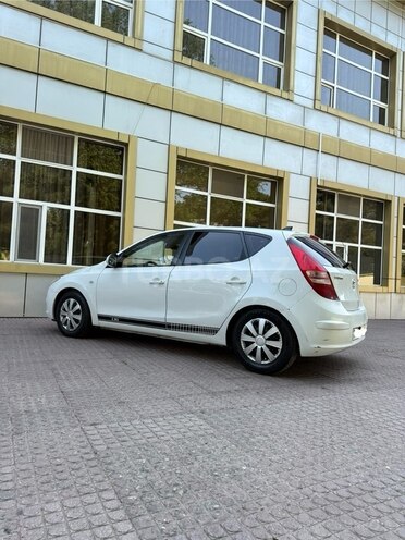 Hyundai i30-10
