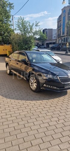 Skoda Superb 2022, 107,000 km - 1.4 л - Bakı