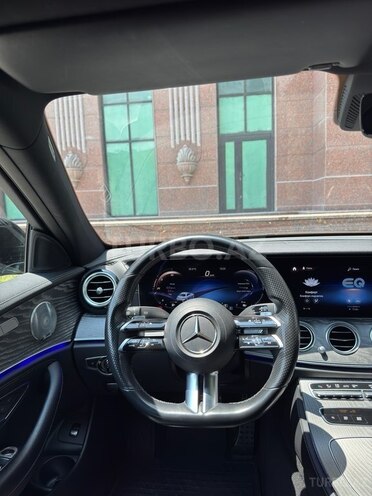 Mercedes E 300 de-3