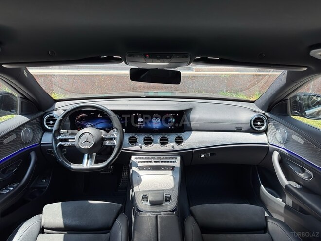 Mercedes E 300 de-2