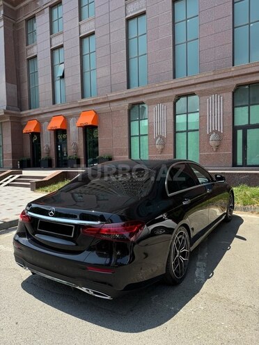 Mercedes E 300 de-6