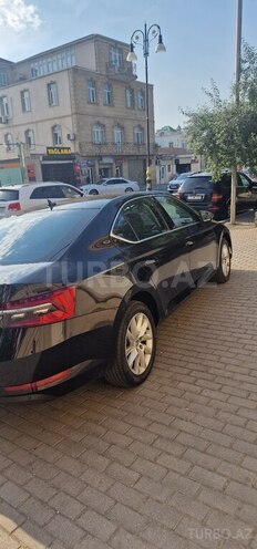 Skoda Superb 2022, 107,000 km - 1.4 л - Bakı