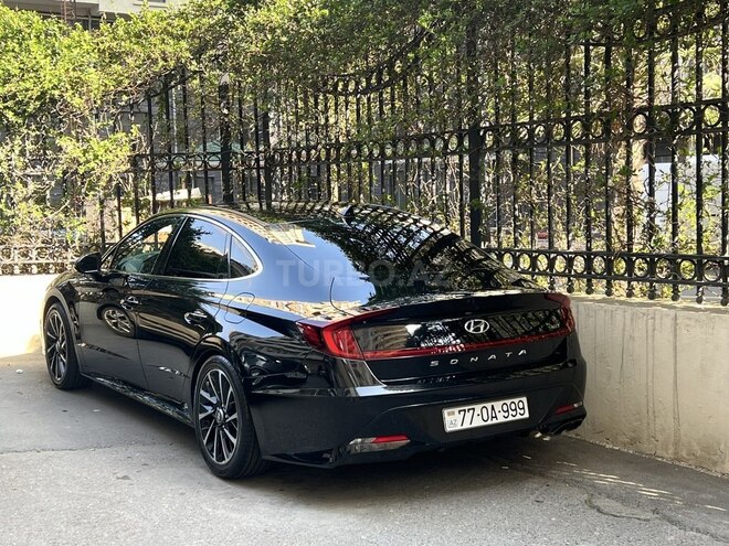 Hyundai Sonata-11
