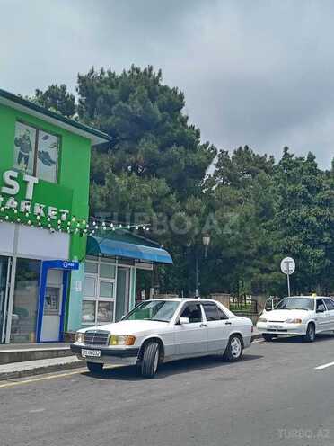 Mercedes 190 1992, 400,000 km - 2.0 l - Oğuz