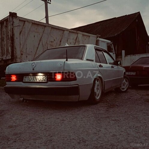 Mercedes 190 1992, 400,000 km - 2.0 l - Oğuz