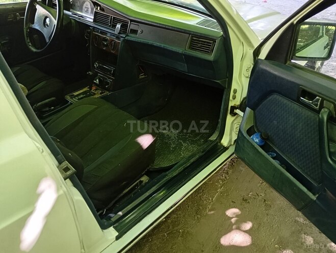 Mercedes 190 1992, 400,000 km - 2.0 l - Oğuz