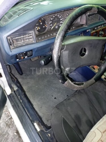 Mercedes 190 1992, 400,000 km - 2.0 l - Oğuz