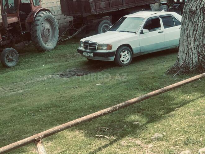 Mercedes 190 1992, 400,000 km - 2.0 l - Oğuz