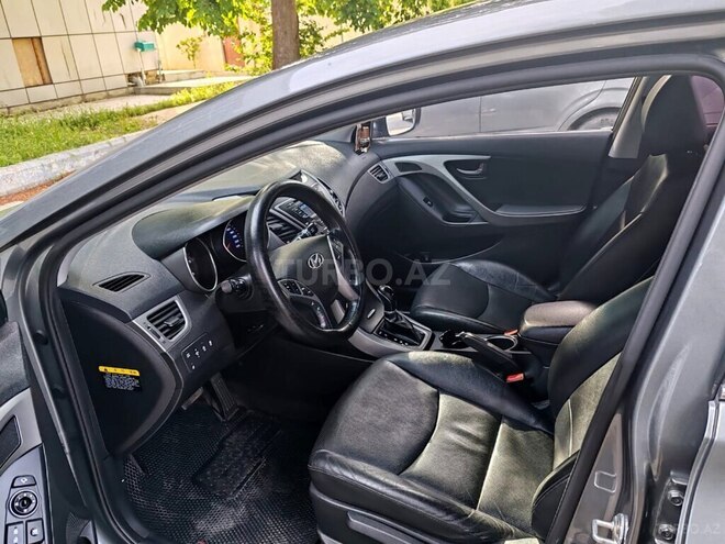 Hyundai Avante 2015, 125,000 km - 1.6 l - Bakı