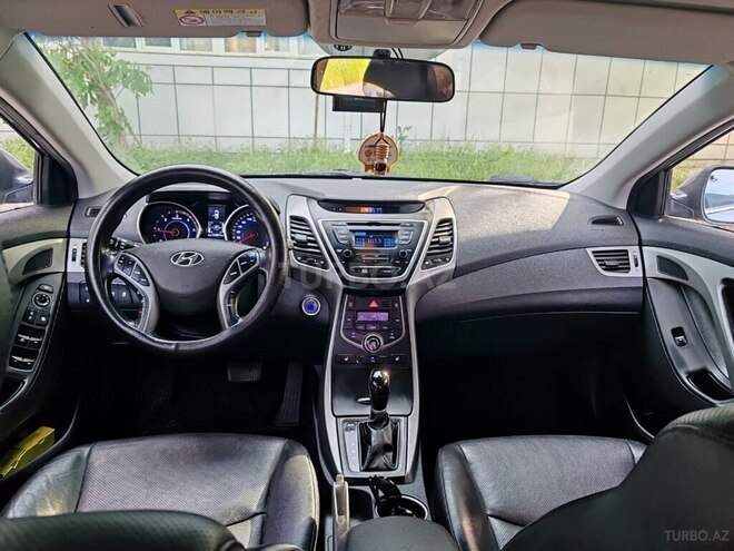 Hyundai Avante 2015, 125,000 km - 1.6 l - Bakı