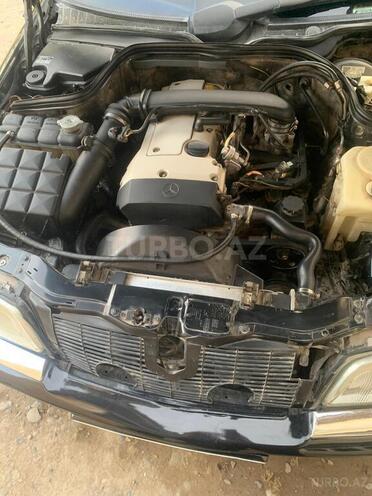Mercedes C 230 1999, 300,000 km - 2.3 л - Salyan