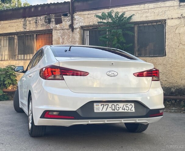 Hyundai Elantra 2019, 89,700 km - 2.0 l - Bakı