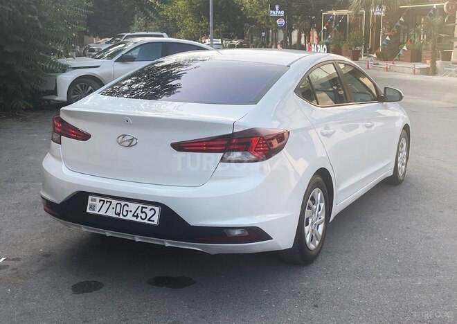 Hyundai Elantra 2019, 89,700 km - 2.0 l - Bakı