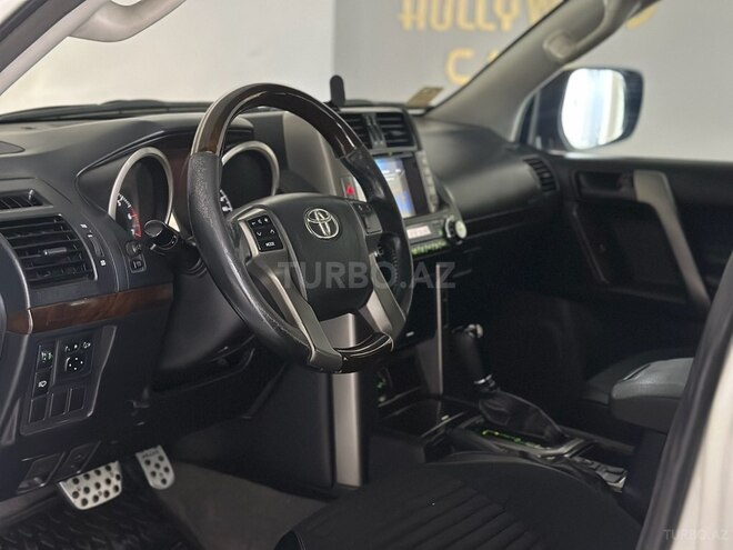 Toyota Land Cruiser Prado 2010, 284,000 km - 2.7 л - Bakı