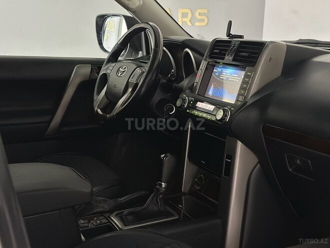 Toyota Land Cruiser Prado 2010, 284,000 km - 2.7 л - Bakı