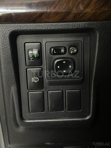 Toyota Land Cruiser Prado 2010, 284,000 km - 2.7 л - Bakı