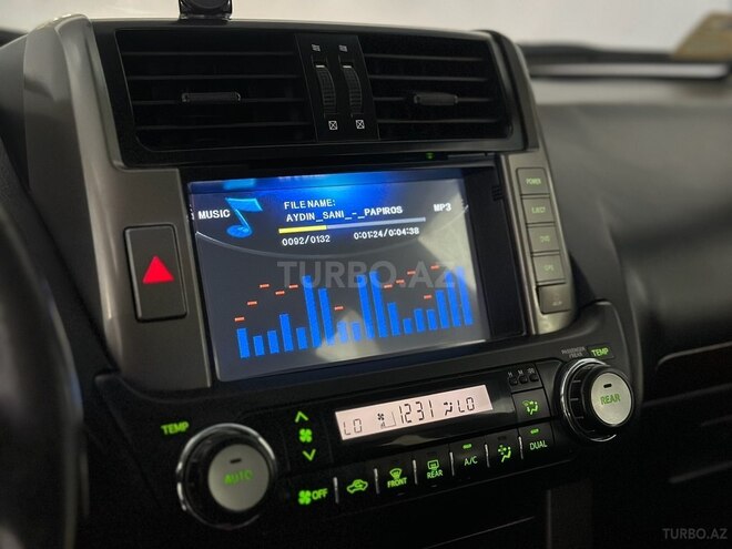 Toyota Land Cruiser Prado 2010, 284,000 km - 2.7 л - Bakı