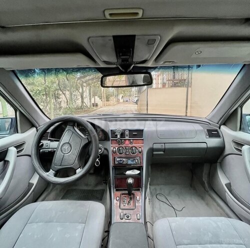 Mercedes C 200 d 2000, 423,500 km - 2.2 l - Kürdəmir