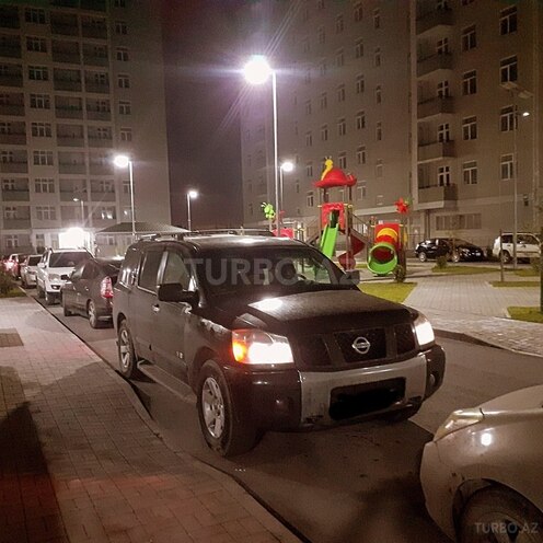 Nissan Armada 2005, 106,000 km - 5.6 l - Bakı