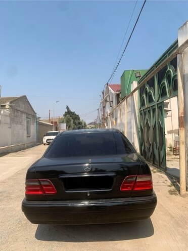 Mercedes E 200 1998, 274,000 km - 2.0 l - Bakı