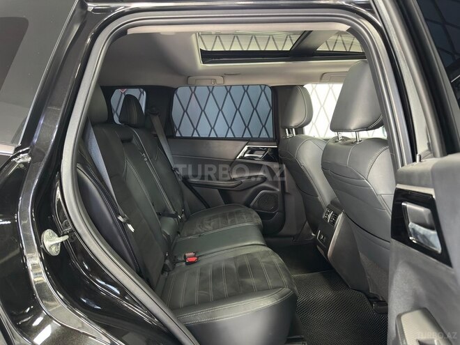 Mitsubishi Outlander-10