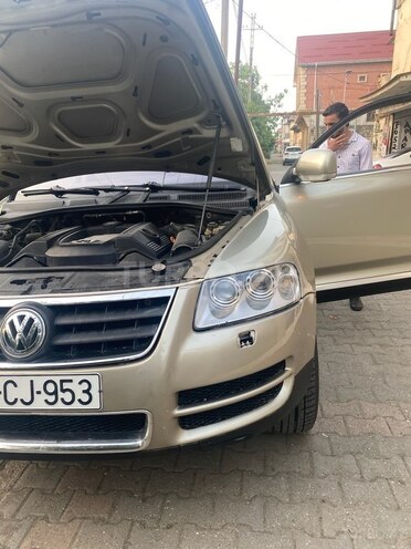 Volkswagen Touareg 2005, 274,000 km - 4.2 l - Lənkəran