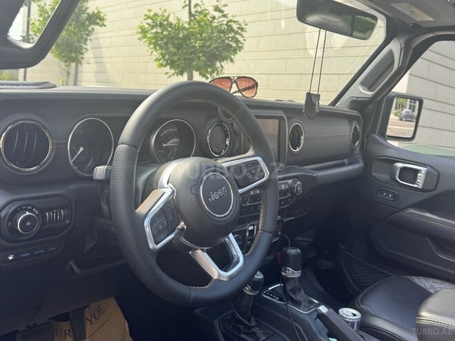 Jeep Wrangler-10