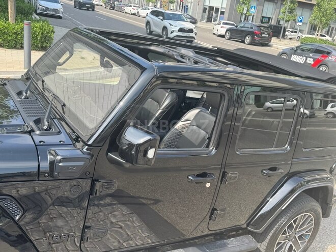 Jeep Wrangler-11