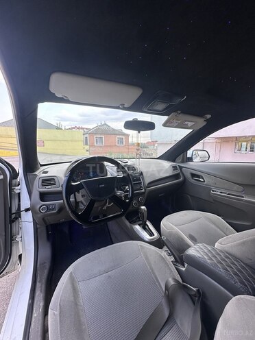 Chevrolet Cobalt-10