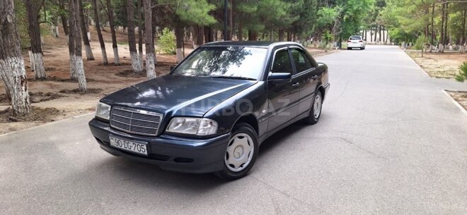 Mercedes C 180 2000, 390,000 km - 1.8 л - Sumqayıt