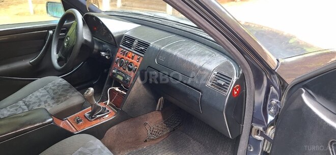 Mercedes C 180 2000, 390,000 km - 1.8 л - Sumqayıt
