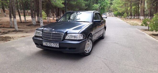 Mercedes C 180 2000, 390,000 km - 1.8 л - Sumqayıt