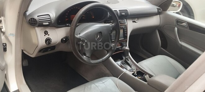 Mercedes C 240 2002, 365,961 km - 2.4 л - Bakı
