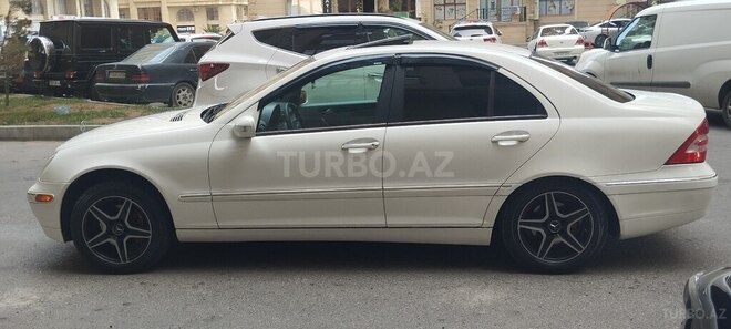 Mercedes C 240 2002, 365,961 km - 2.4 л - Bakı